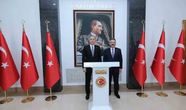 Bakan Yerlikaya, Eskişehir Valiliği'ni ziyaret etti