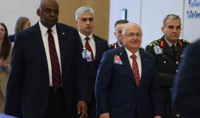 Bakan Güler, ABD'li mevkidaşı Austin ile ayaküstü görüştü
