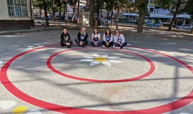 Bozüyük'te "Benim Renkli Bahçem" projesi