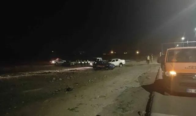 Muş'ta takla atan otomobil tarlaya uçtu: 3 yaralı