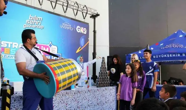 Astrofest'in ikinci durağı bilim şenliği yoğun ilgi görüyor