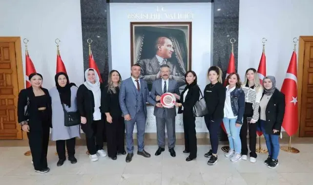 Eskişehir Gastronomi Derneği'nden Vali Hüseyin Aksoy'a ziyaret