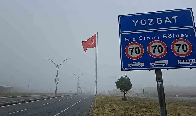 Yozgat'ta sis etkili oldu, görüş mesafesi yer yer 10 metreye düştü