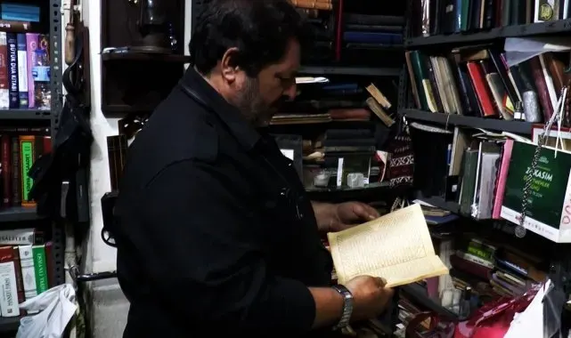 Asırlık kitapları muhafaza ederek tarihe ışık tutuyor