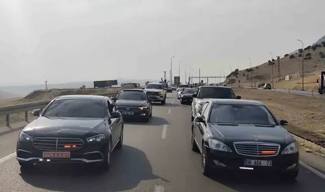 Binlerce Şırnaklı MHP'nin il binası açılışına katıldı