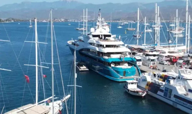 Hintli milyarderin mega yatı, Fethiye'de 260 ton yakıt aldı