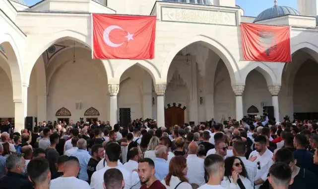 Cumhurbaşkanı Erdoğan ile Arnavutluk Başbakanı Rama, Namazgah Camii'ni ibadete açtı