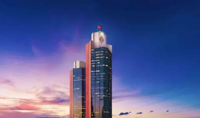 Akbank, seküritizasyon programının kredi notunun BBB'ye yükseldiğini açıkladı