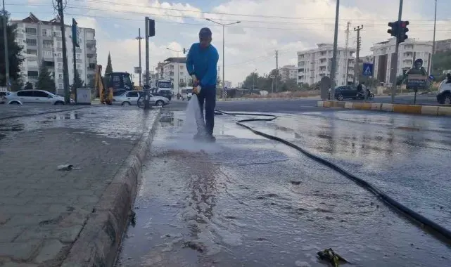 Adıyaman'daki cadde ve sokaklarda temizlik seferberliği