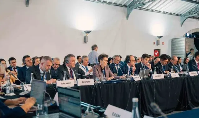 Bakan Bak, Portekiz'de Avrupa Konseyi 18. Spordan Sorumlu Bakanlar Konferansı'na katıldı
