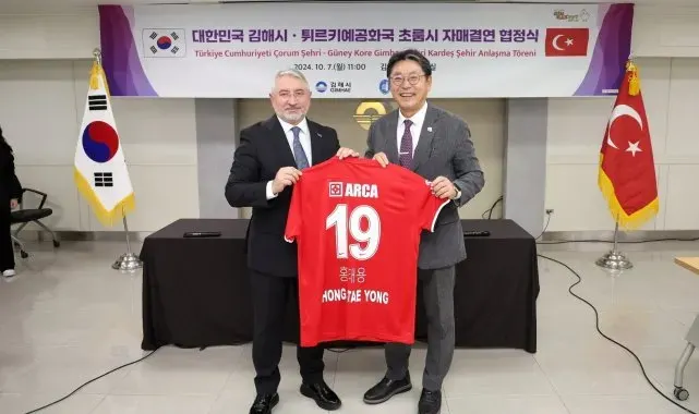 Başkan Aşgın'dan, Hong Tae-Yong'a Çorum FK forması
