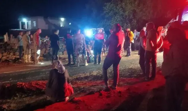 Diyarbakır'da çukura düşen kız çocuğu yoğun uğraşlar sonucu kurtarıldı
