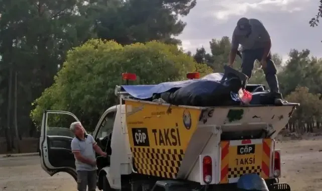 Beşiktaşlı taraftarlardan çevre temizliği