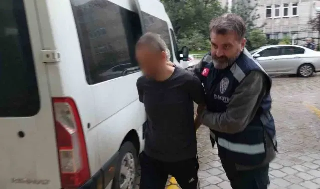 Samsun'da 6 kilo 700 gram esrarla yakalanan şahıs adliyeye sevk edildi