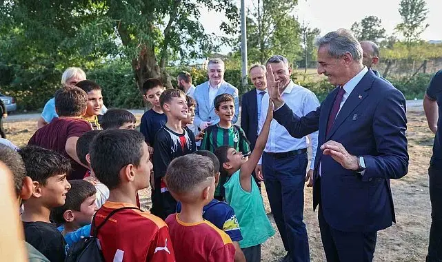 Spor tesisi açılışı çocuklara çifte bayram oldu