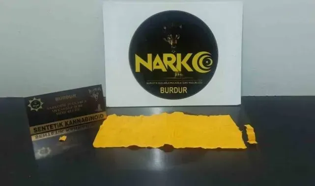 Burdur'da durdurulan araçta uyuşturucu madde çıktı, 2 şüpheli tutuklandı