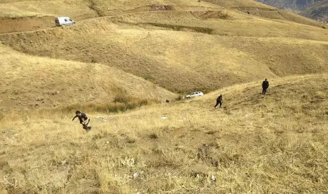 Hakkari'de araç şarampole yuvarlandı: 1 yaralı