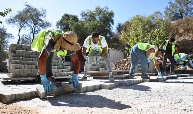 Denizli Büyükşehirde hedef 1 milyon metrekare beton parke taşı