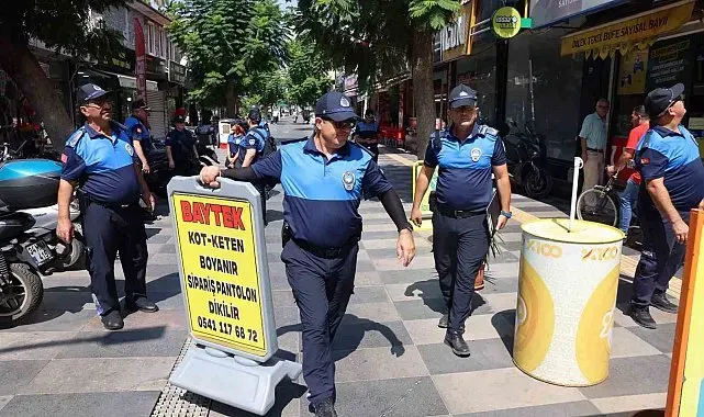 Akdeniz'de kaldırım işgallerine zabıta denetimi