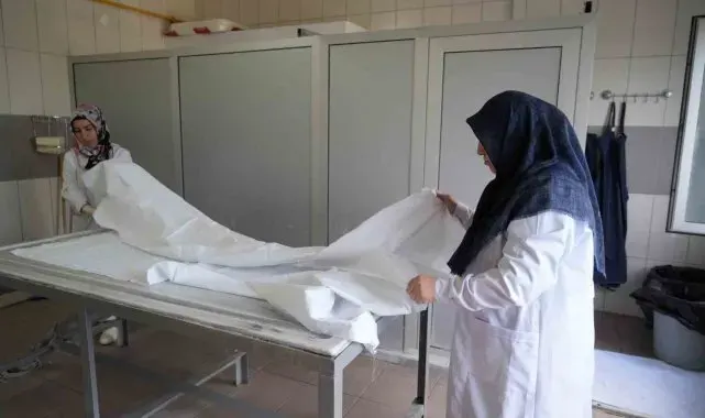 Kadın gassalların ibretlik hatıraları: "Mis gibi kokan teyze, anne ile bebeği"