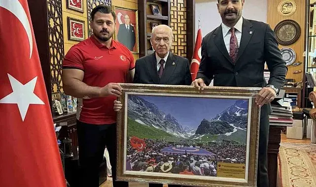 Taha Akgül ve Rıza Kayaalp'ten MHP Lideri Bahçeli'ye ziyaret