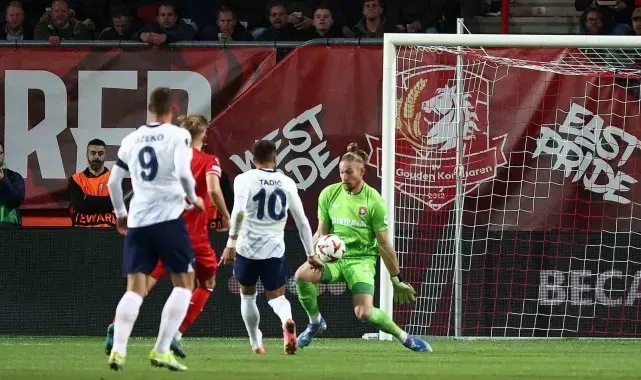 Fenerbahçe, Twente deplasmanında 1 puan aldı