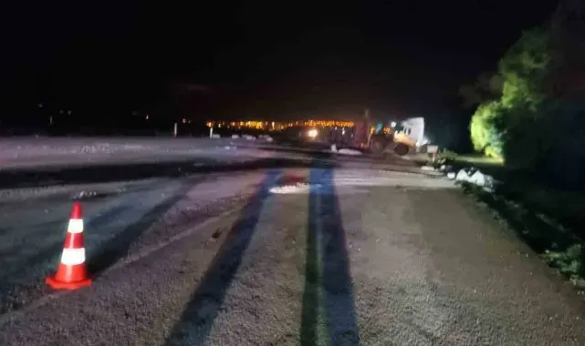 Ankara'da seyir halindeki tırın dorsesi ayrıldı