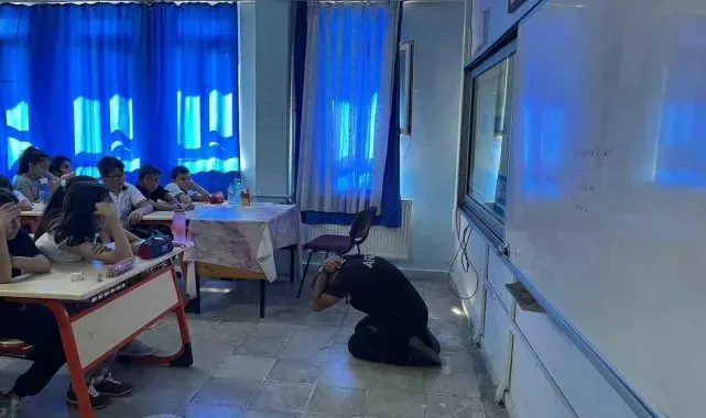 Muğla'da öğrenci ve öğretmenlere afet farkındalık eğitimi verildi