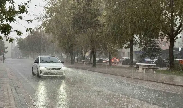 Edirne'de şiddetli yağmur zor anlar yaşattı