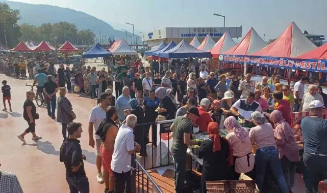1. Çınarcık Hamsi Festivali'nde 3 ton balık ikram edildi