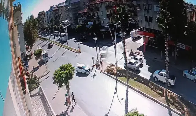 Kırmızı ışık ihlali feci kazayı beraberinde getirdi