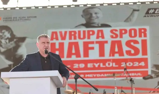 Bakan Bak İstanbul'da Avrupa Spor Haftası etkinliğine katıldı