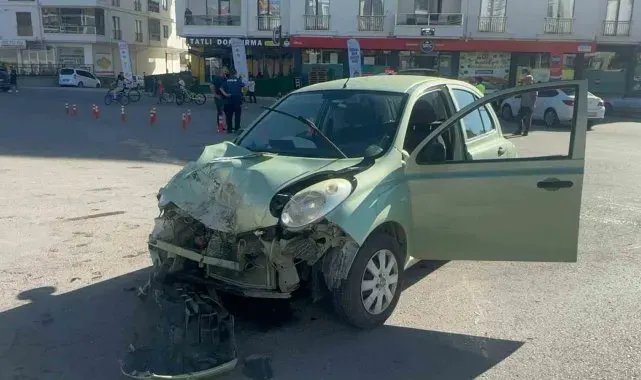 Aksaray'da kamyon ile otomobil çarpıştı: 2 yaralı
