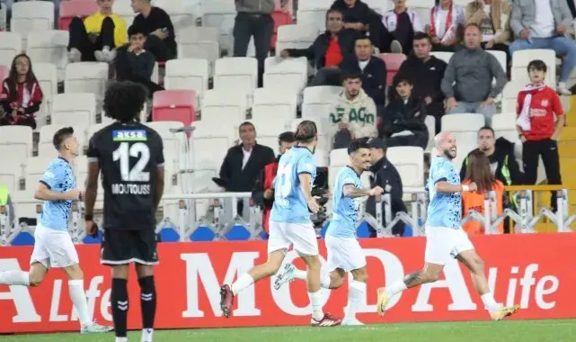 Trendyol Süper Lig: Sivasspor: 1 - Başakşehir: 2