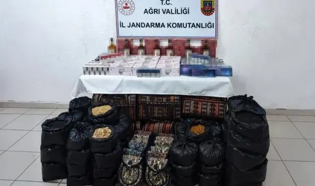 Ağrı'da kaçakçılık operasyonu: 4 gözaltı