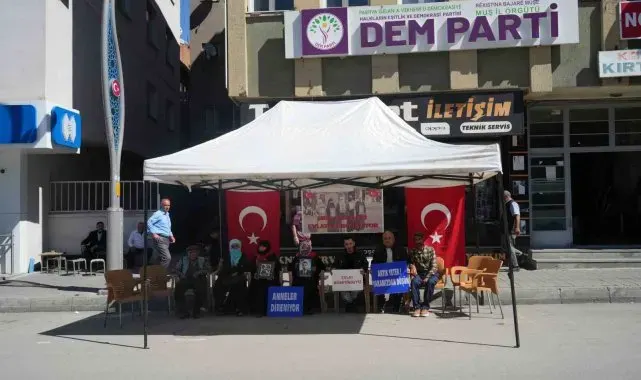 Evladı dağa kaçırılan anne: "Asker de polis de benim oğlumdur"