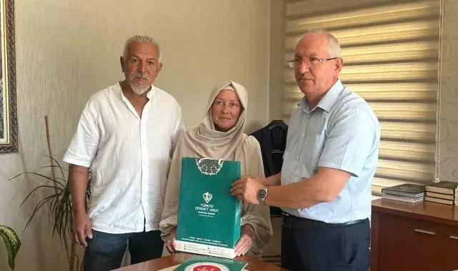 İslam dininden etkilenen Rus kadın Müslüman oldu