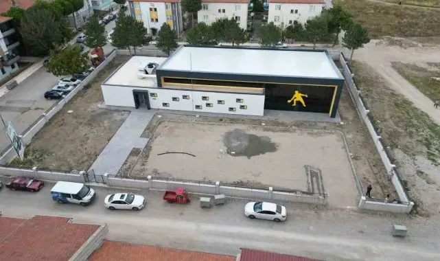 Masa Tenisi Eğitim Merkezi açılış için gün sayıyor
