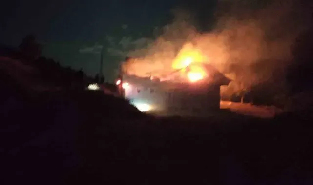 Evde çıkan yangın korkuttu