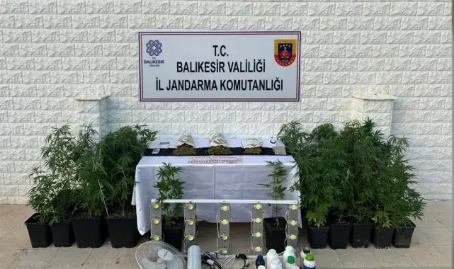 Balıkesir'in 10 ilçesinde kaçakçılık operasyonu