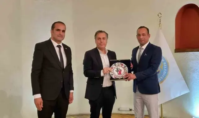 Nuri Paşa anısına Turgutlu'da iki komutana plaket