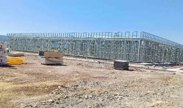 Şahin, Araban'a GASMEK ve Kadın Tekstil Atölyesi sözünü tuttu