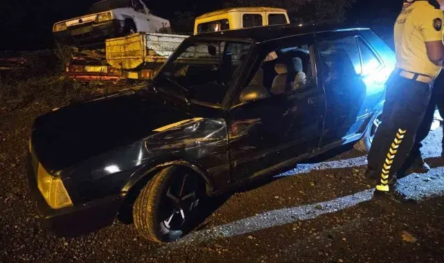 Zonguldak'ta yağışlı havada iki araç çarpıştı: 2 yaralı