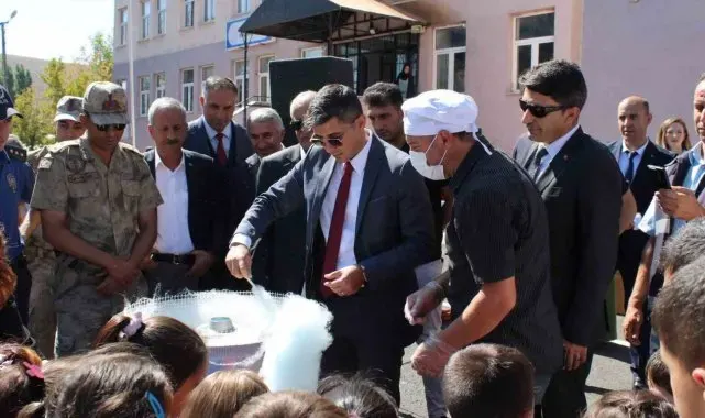 Hamur'da İlköğretim Haftası renkli geçti