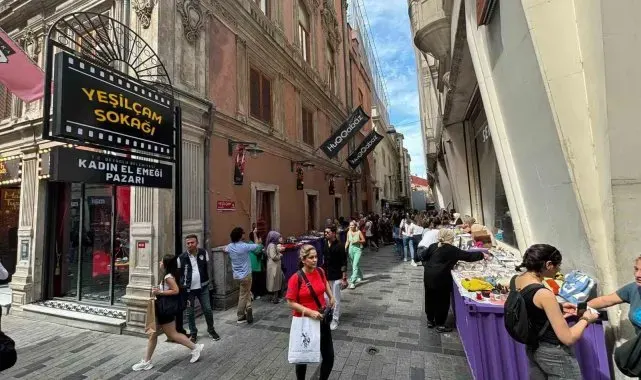 Beyoğlu'ndaki "Kadın El Emeği Pazarı" kaldırıldı