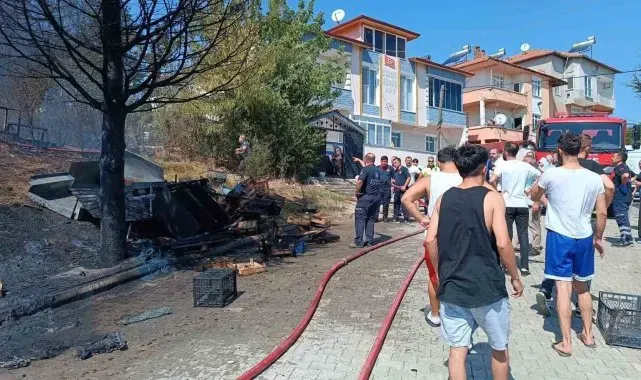 Samsun'da plastik kasa yangını