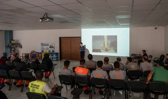 Melikgazi Belediyesi'nde personel için yangın eğitimi verildi