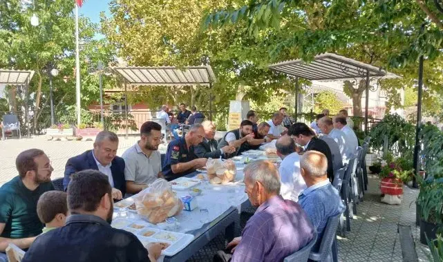 Bol suya kavuşan Hasanlar köylüleri hayır yemeği verdi