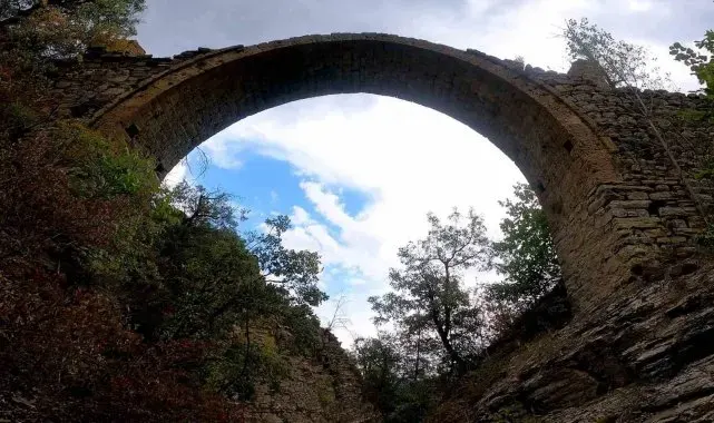 Gümüşhane'de asırlara meydan okuyan su kemeri