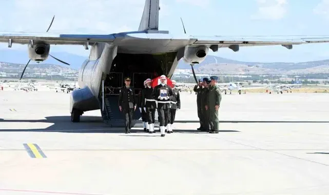 Şehit Uzman Çavuş Onur Çapan'ın naaşı Isparta'ya getirildi